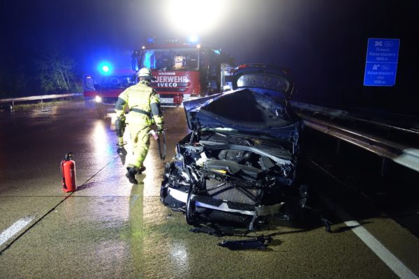 Schwerer Verkehrsunfall Auf Der Autobahn A6 Gestern Nacht – Saarland ...